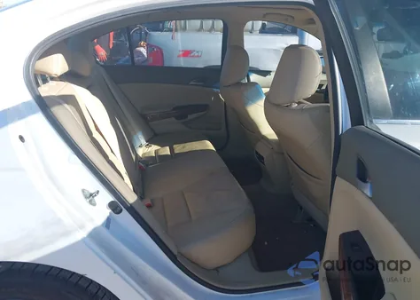 2010 Honda Accord 2.4 Ex-L z USA, uszkodzony, nr VIN 1HGCP2F88AA078637